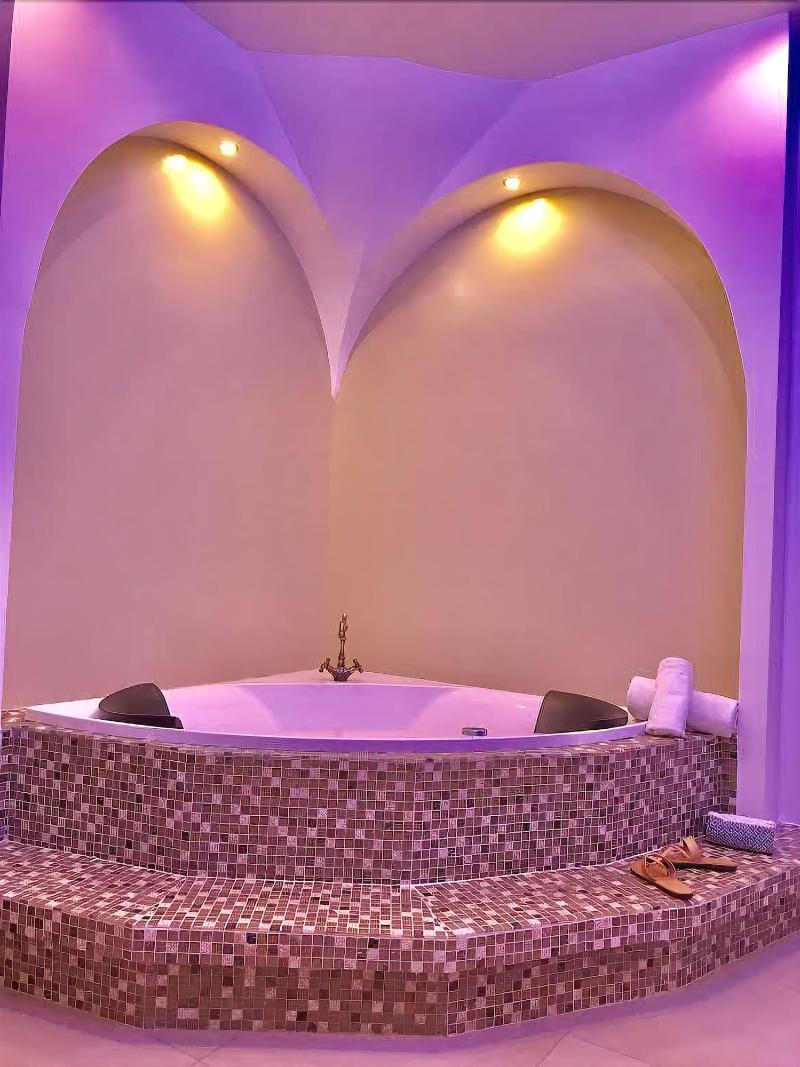 Queen Boutique Suites Mykonos Town 외부 사진