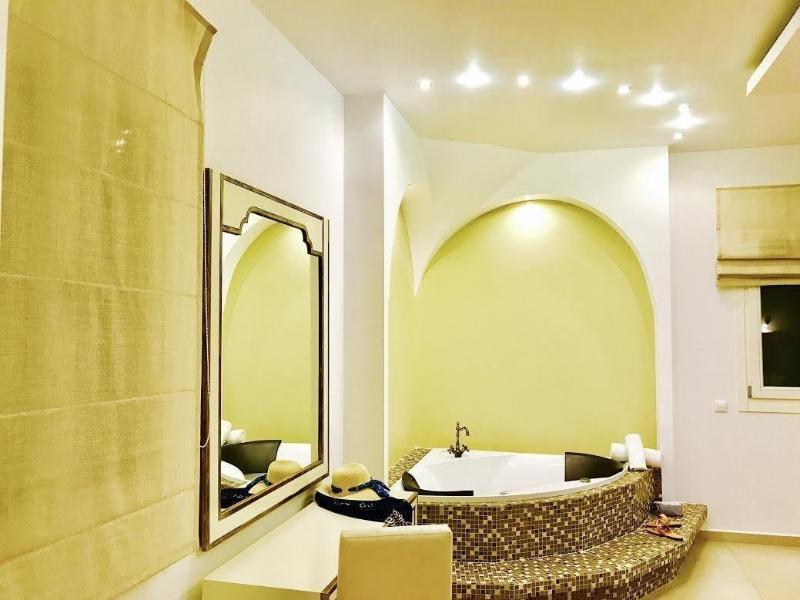 Queen Boutique Suites Mykonos Town 외부 사진