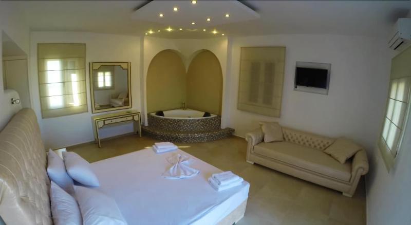 Queen Boutique Suites Mykonos Town 외부 사진