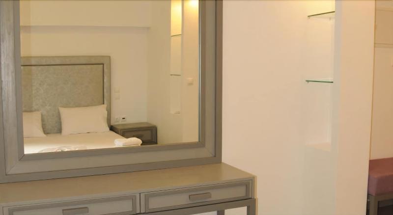Queen Boutique Suites Mykonos Town 외부 사진