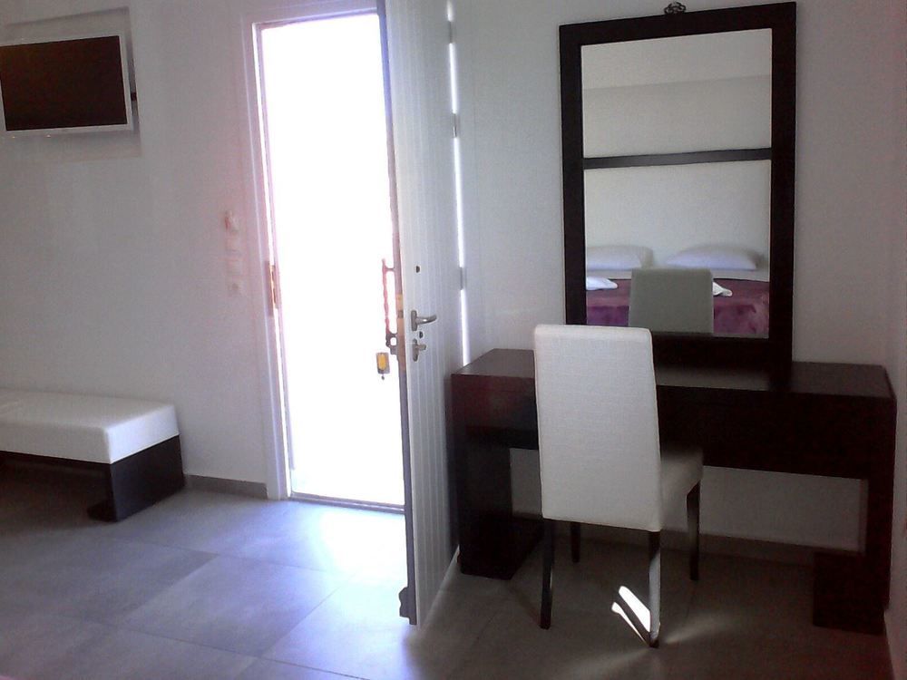 Queen Boutique Suites Mykonos Town 외부 사진