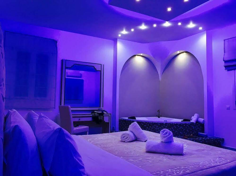 Queen Boutique Suites Mykonos Town 외부 사진
